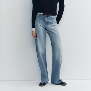 Wide Leg High Waisted Jeans